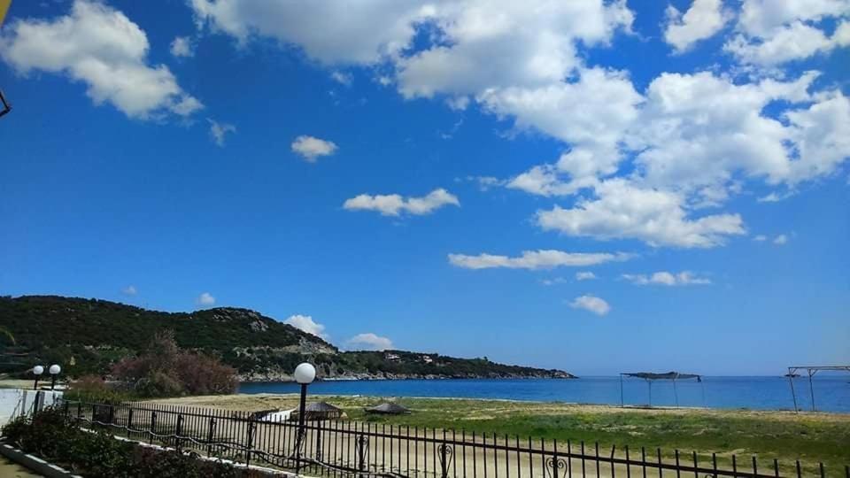 Sea And Joy Apartman Nea Iraklitsa Kültér fotó